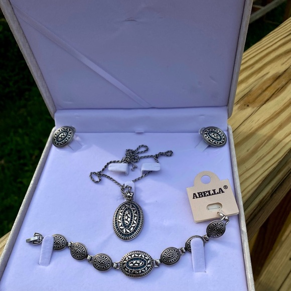 Abella Silver Necklace Elegant Jewelry set ( necklace, ring ,earrings, bracelet) - Picture 6 of 17